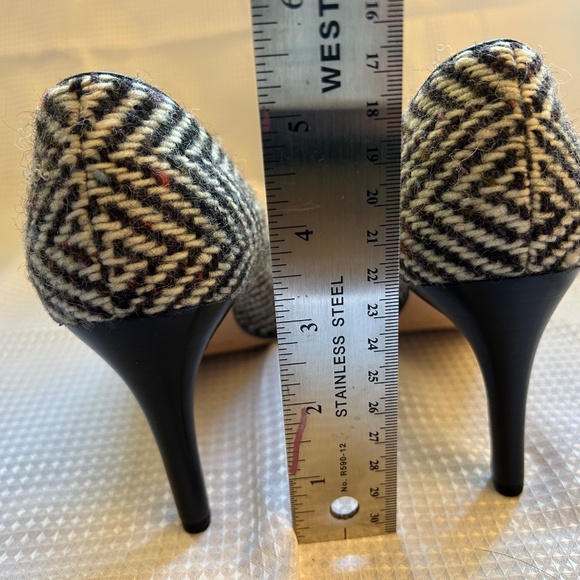 Kate Spade Tweed Pumps Size 6 B - Picture 2 of 6